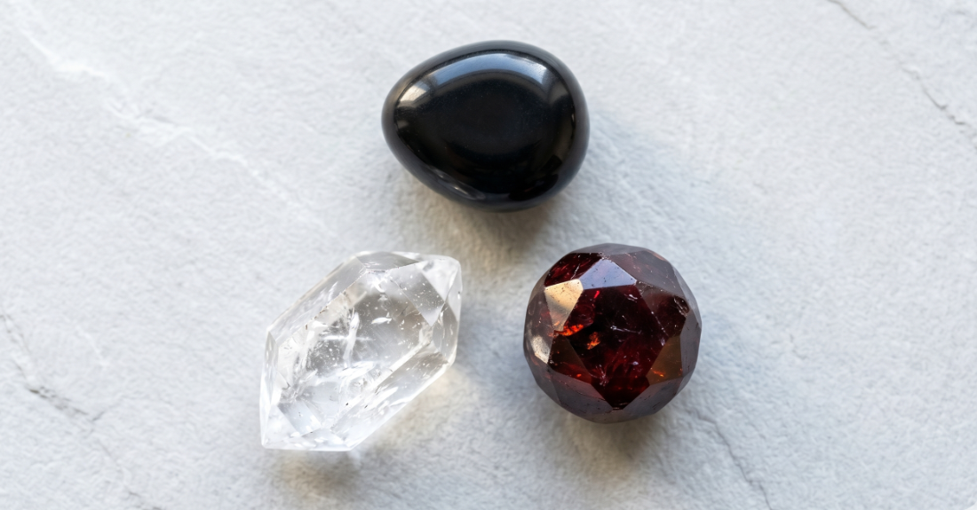 パワーストーンの組み合わせと調和のイメージ